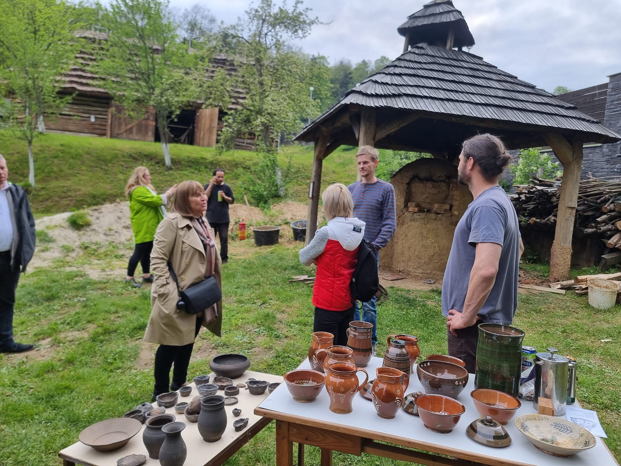 Kone, dvory, pirohy, skanzeny a zvieratá